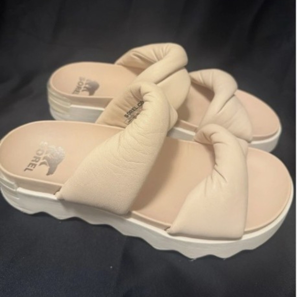 Sorel Women's Size 6 Cream Slide Sandals